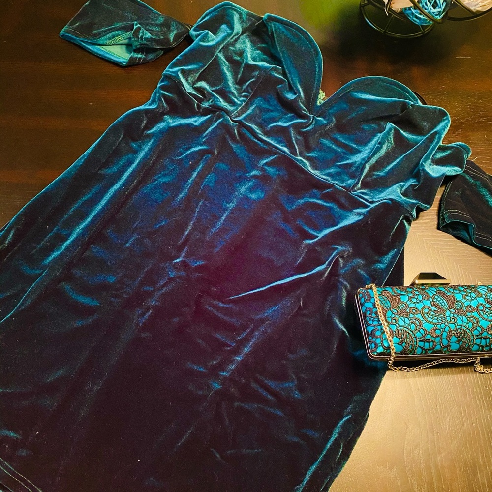 Brand new dark hunter green velvet mini dress